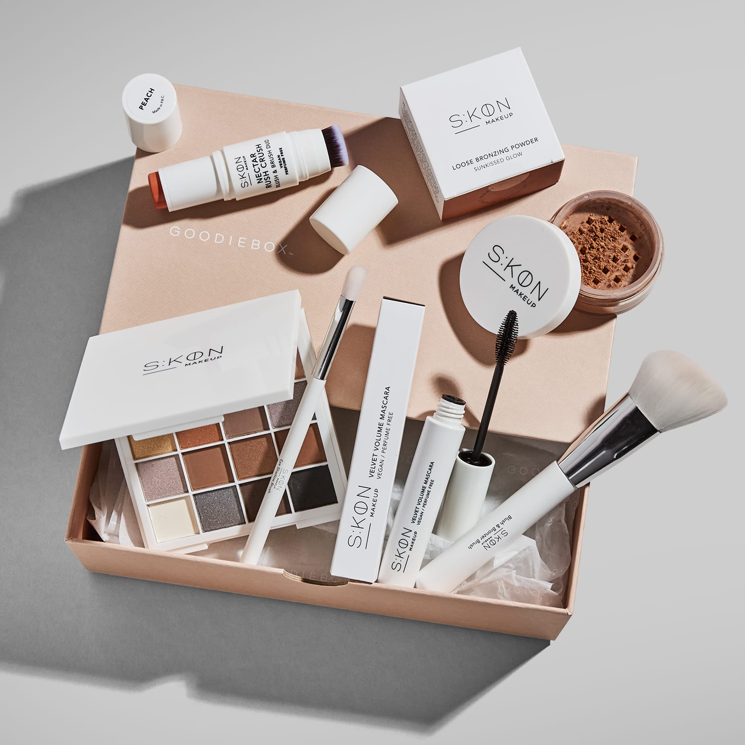 The 'Skøn Makeup' Box