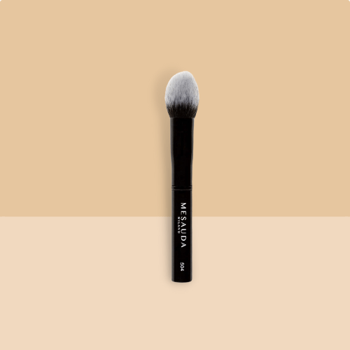 Classic Blush Brush - 504